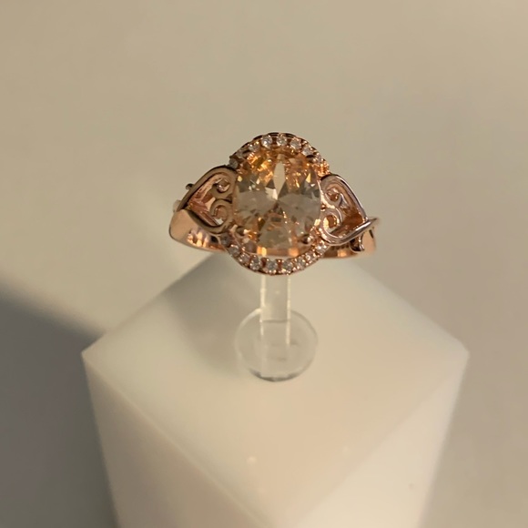 Jewelry - Gold Crystal Ring